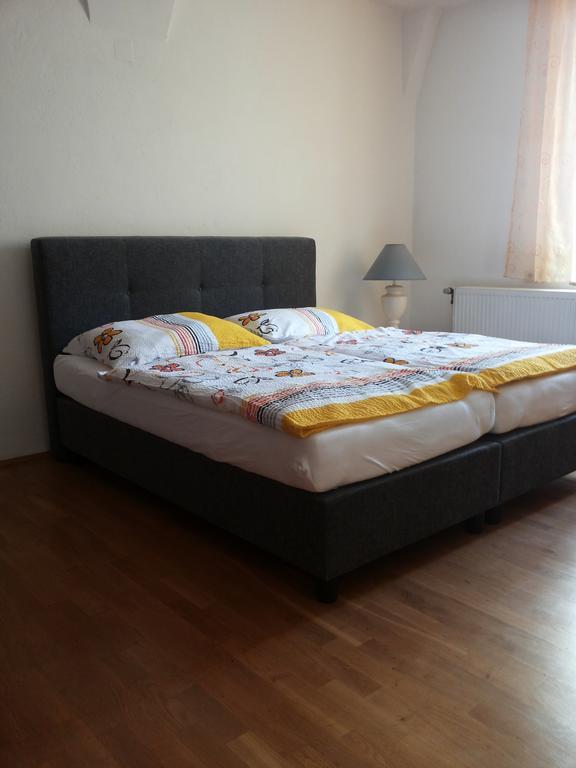 Ferienwohnung In Krems-Stein/Donau Buitenkant foto